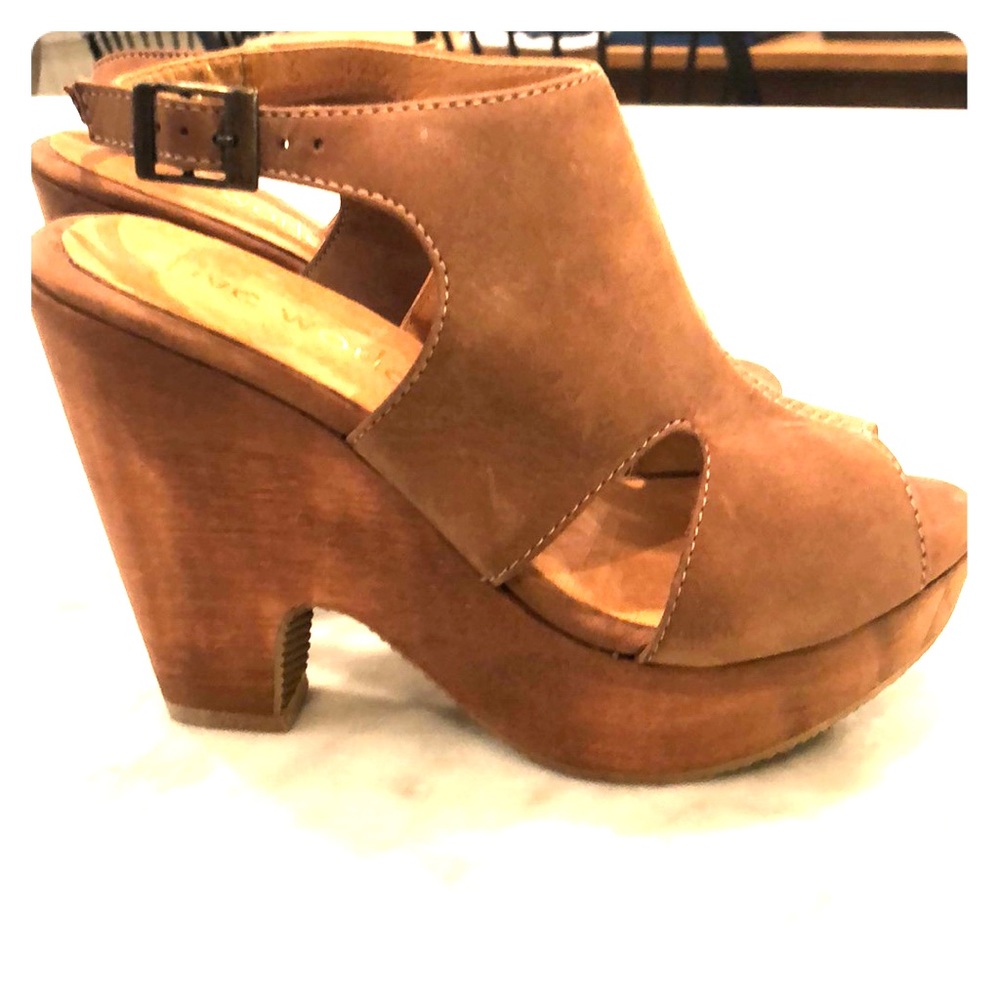 Five Worlds tan leather wooden platform sandal